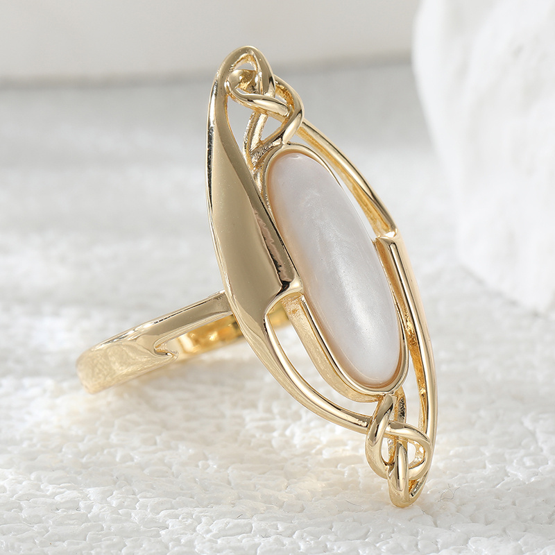 Minimalist Retro Style Ring with Celtic Knot Design, Casual Wear